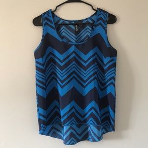 Patterned blue tank top